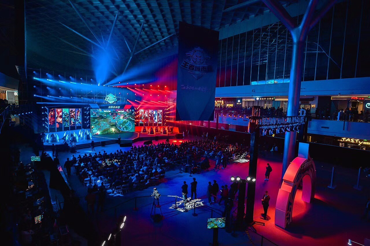 传闻：RNG和FPX将离开 LPL ，下赛季将剩下14支战队