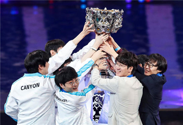 ESL宣布明年将继续举办比赛，期待明年的梦幻联赛