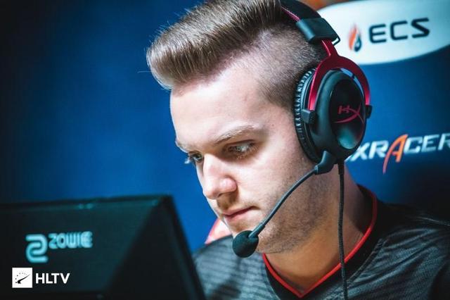 TES赛后群访：Xiye和Creme经常Solo帮助后者提升