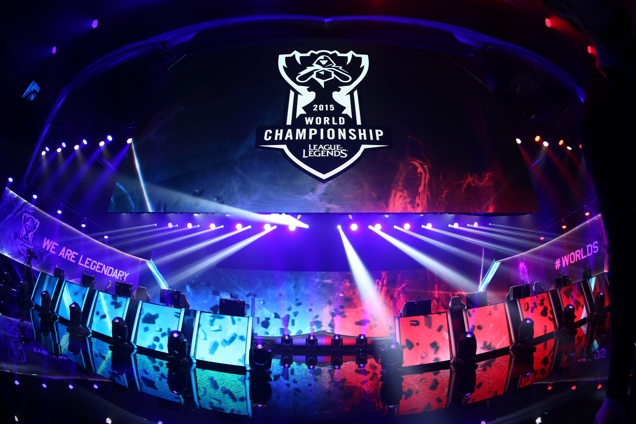 前 LPL 教练Hanyi批评 JD Gaming 教练 cvMax ：你可以BP我...！